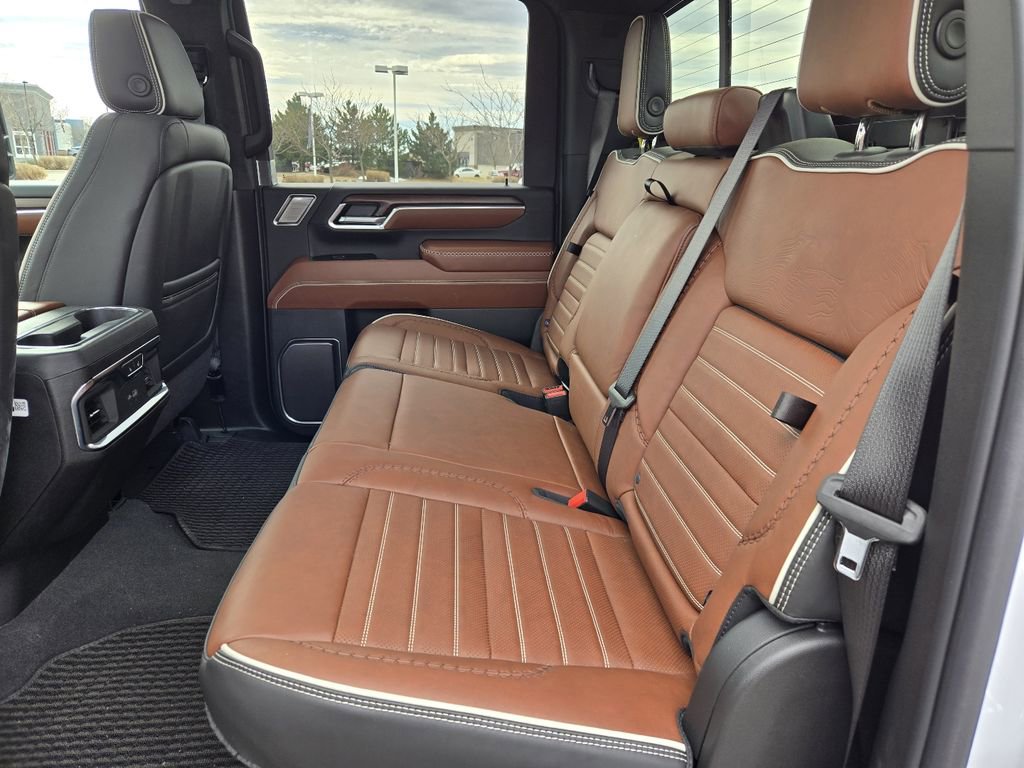 New 2025 GMC Sierra 2500 Denali Ultimate image 5