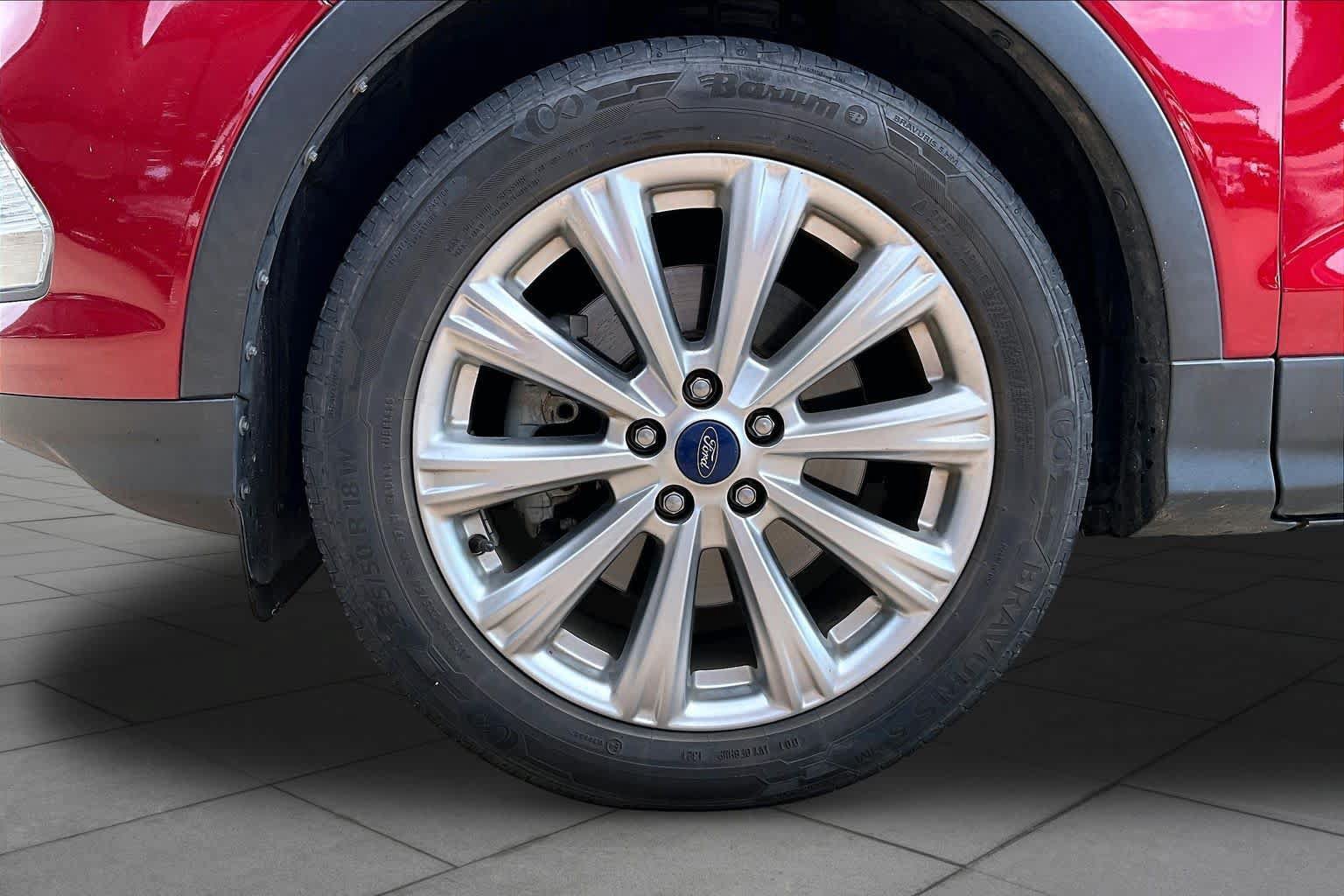 Used 2017 Ford Escape Titanium FWD image 10