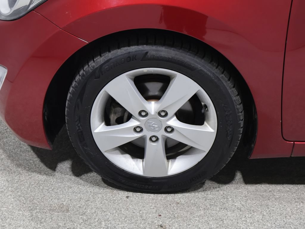 Used 2013 Hyundai Elantra GLS w/ Preferred Pkg FWD image 7