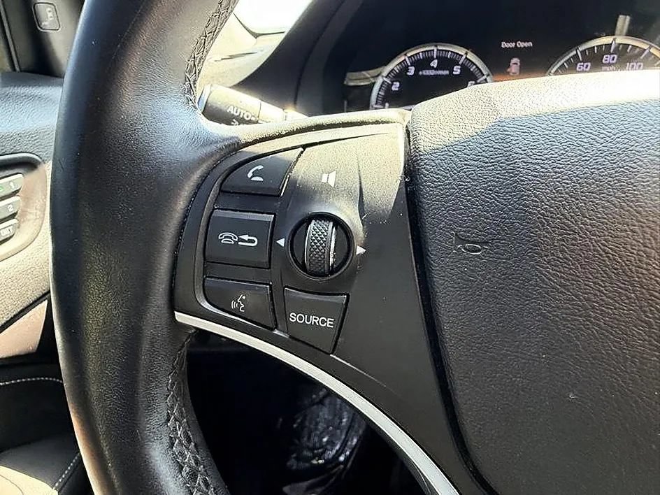 Used 2020 Acura MDX w/ Technology Package AWD/4WD image 37