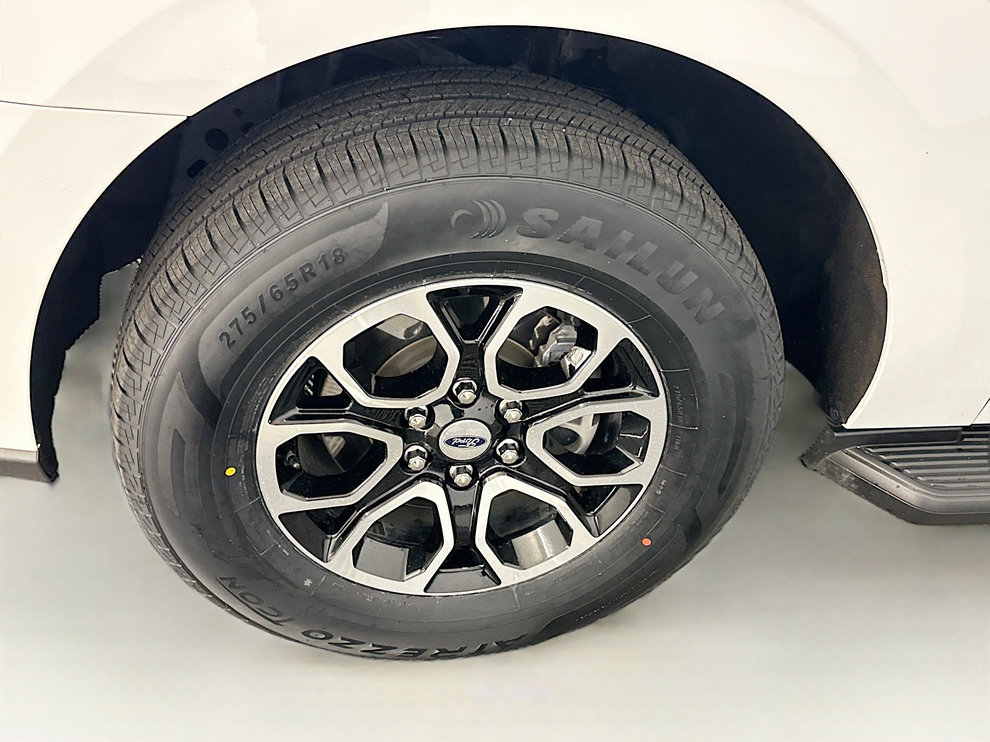 Used 2024 Ford Expedition XLT image 11