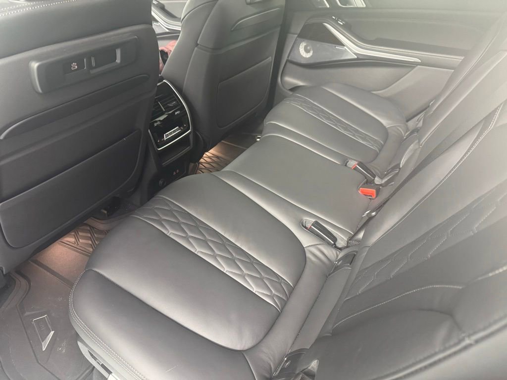 Used 2019 BMW X7 xDrive50i w/ Dynamic Handling Package AWD/4WD image 13