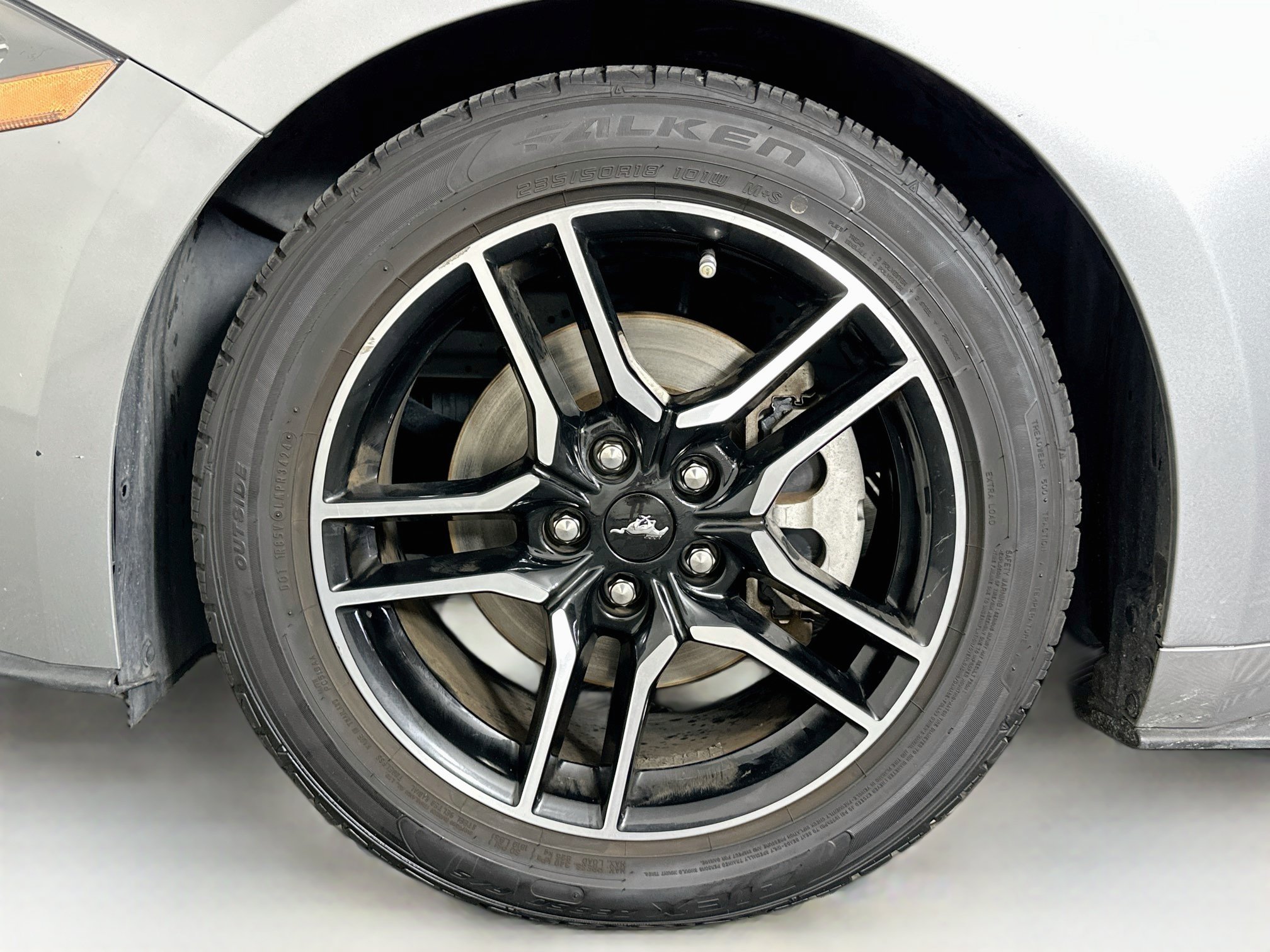 Used 2022 Ford Mustang Premium RWD image 11