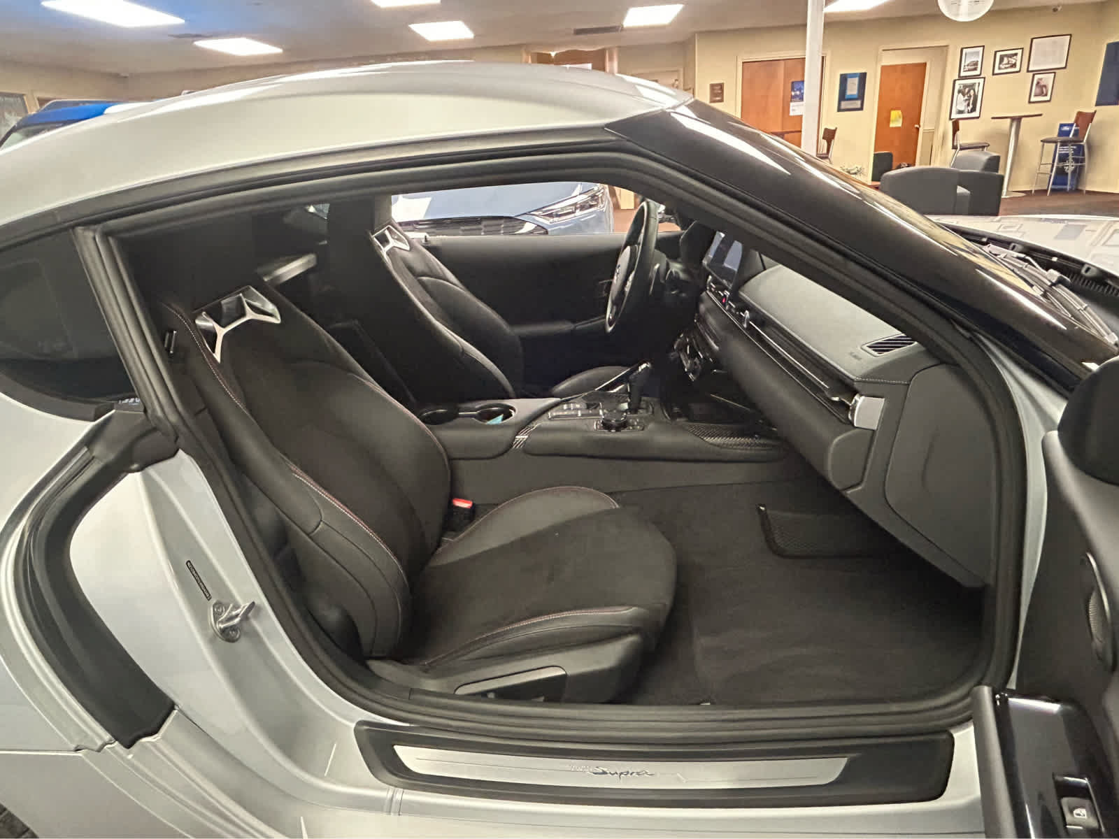 Used 2020 Toyota Supra w/ Navigation & JBL Package RWD image 7