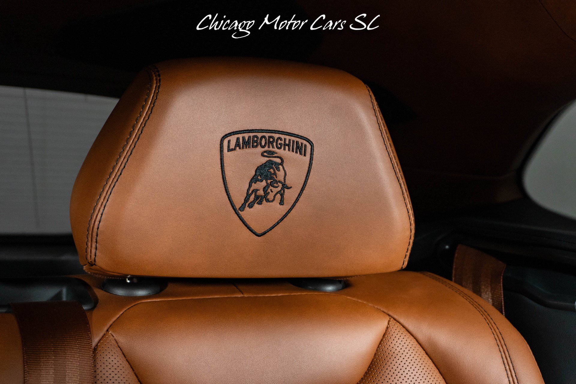 Used 2021 Lamborghini Urus AWD/4WD image 52
