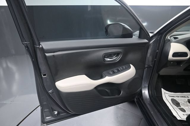 Certified 2025 Honda HR-V LX image 15