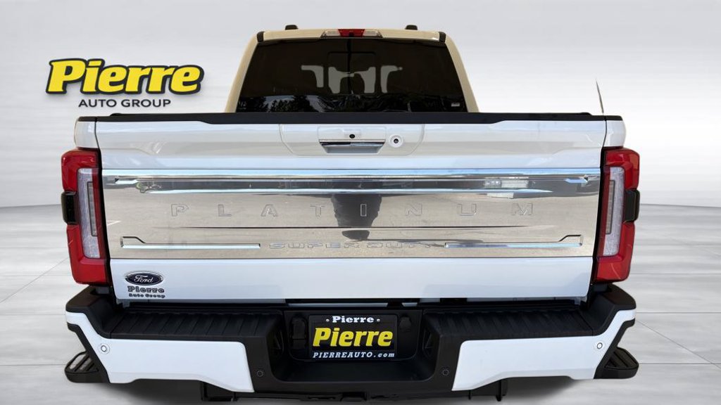 Used 2023 Ford F350 Platinum w/ FX4 Off-Road Package AWD/4WD image 3