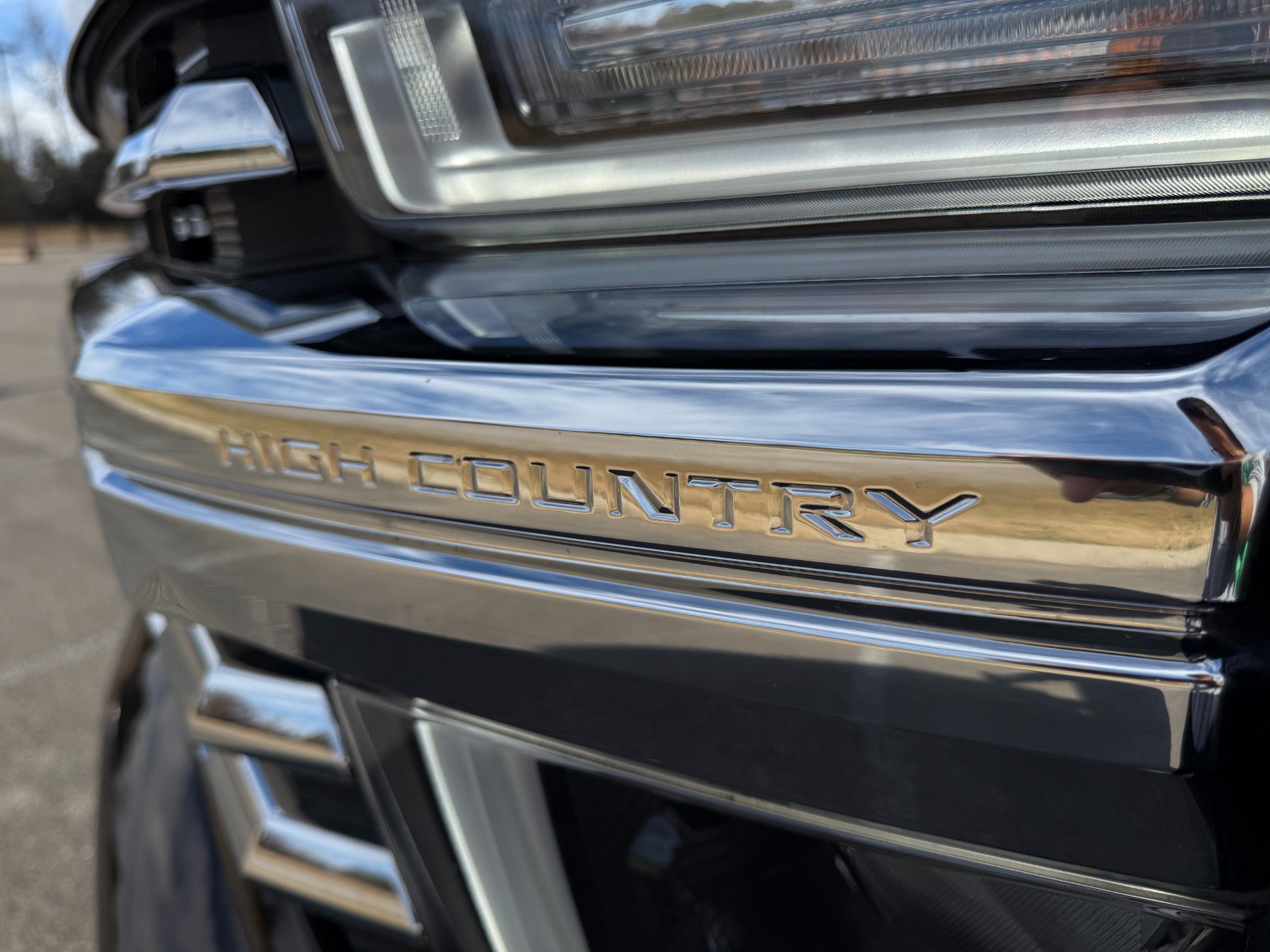 Used 2023 Chevrolet Silverado 2500 High Country w/ Z71 Off-Road Package AWD/4WD image 26