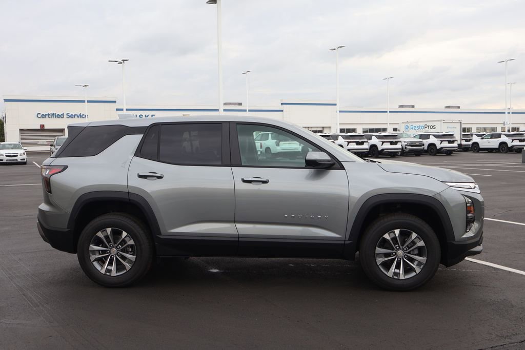New 2026 Chevrolet Equinox LT w/ Convenience Package II FWD image 9