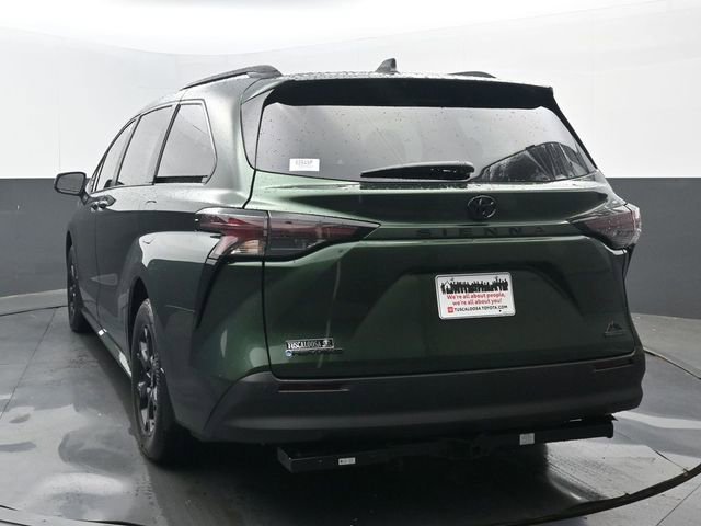 Used 2026 Toyota Sienna XLE Woodland Edition AWD/4WD image 20