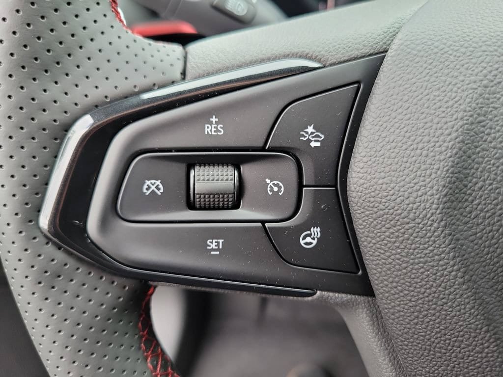 New 2026 Chevrolet Trax RS w/ Driver Confidence Package FWD image 5