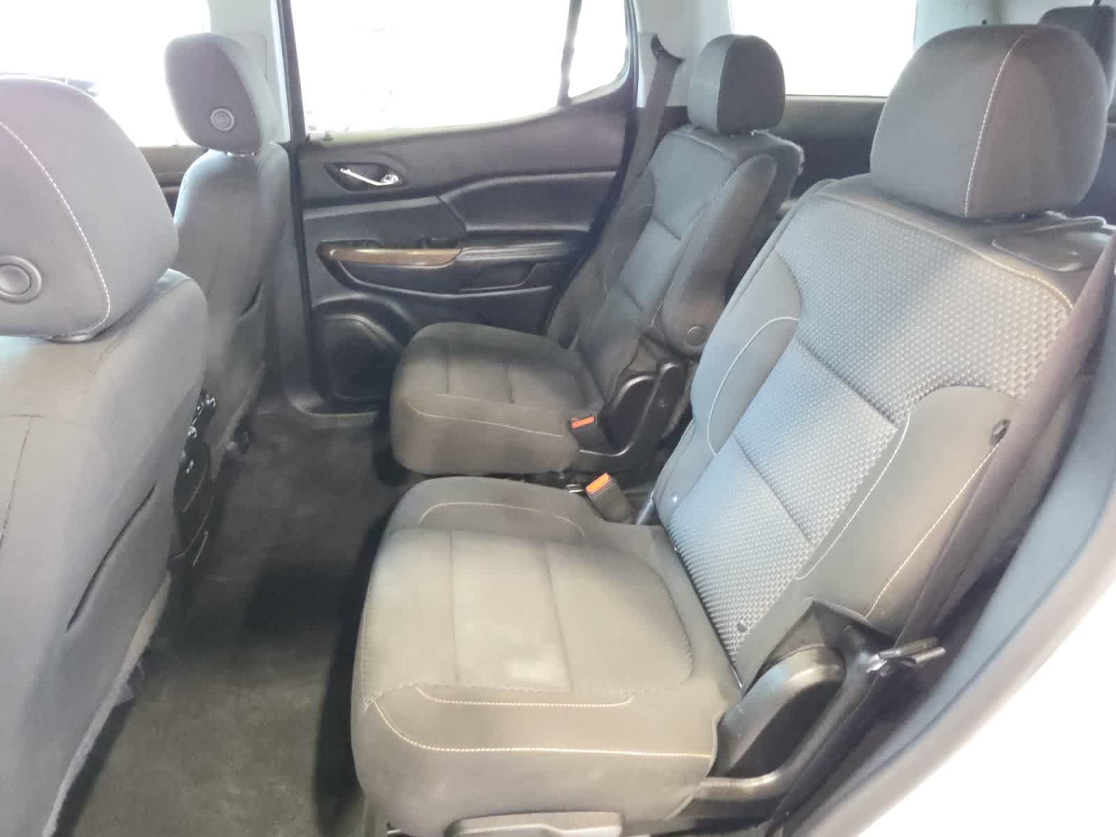 Used 2021 GMC Acadia SLE w/ LPO, Floor Liner Package AWD/4WD image 30