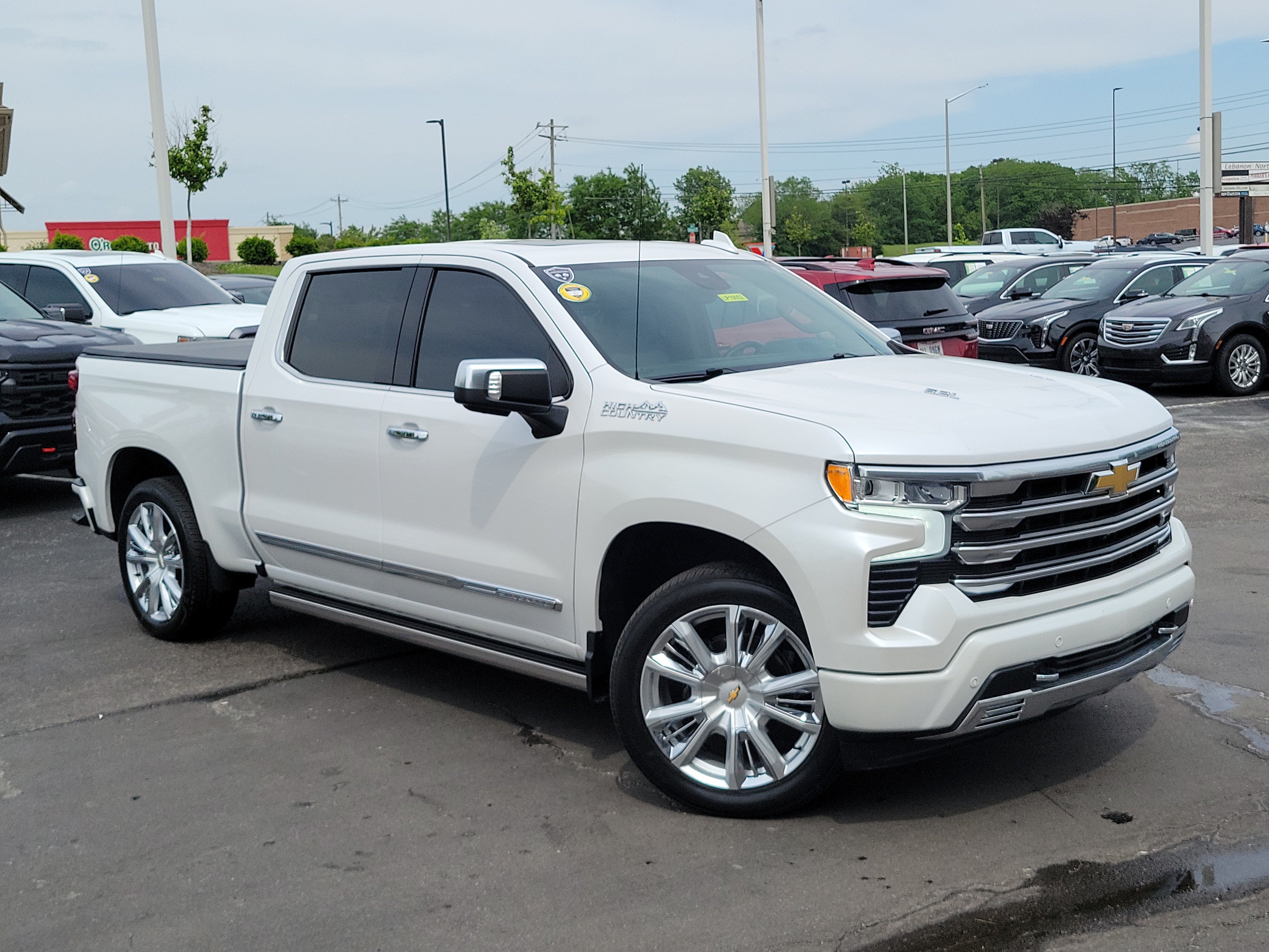Used 2023 Chevrolet Silverado 1500 High Country w/ High Country Premium Package AWD/4WD image 31