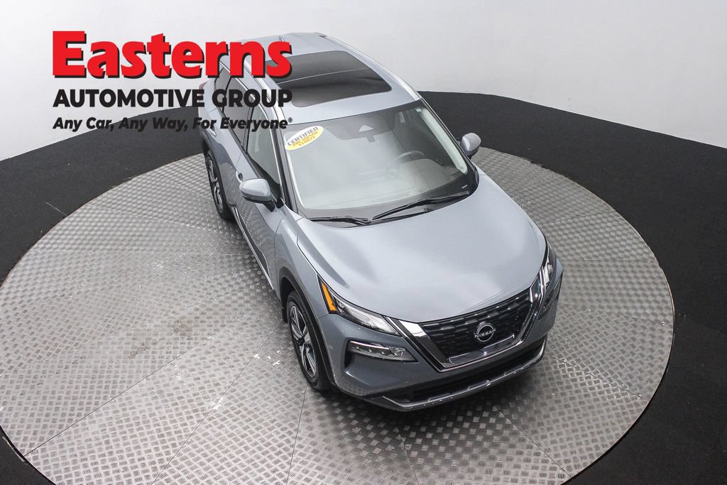 Used 2023 Nissan Rogue SL AWD/4WD image 3