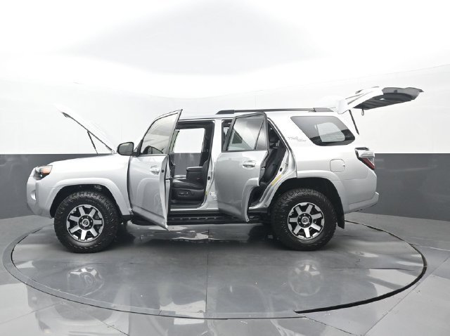 Used 2024 Toyota 4Runner TRD Off-Road Premium w/ Moonroof Package AWD/4WD image 34