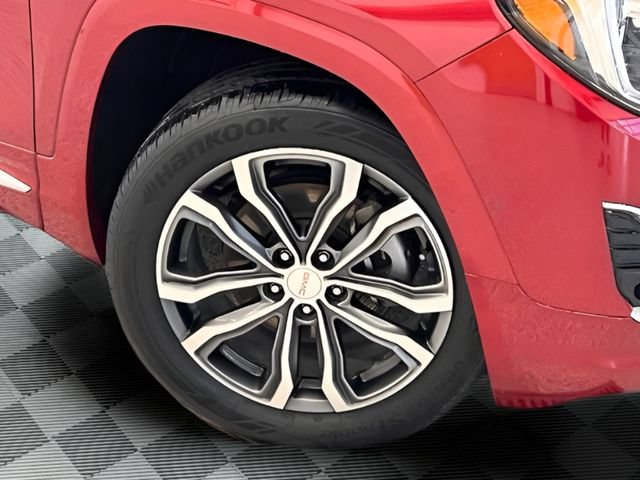 Used 2020 GMC Terrain Denali w/ Denali Premium Package AWD/4WD image 34