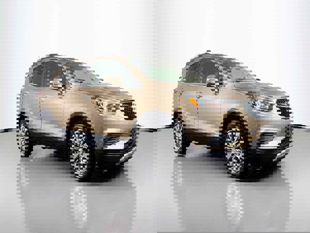 Used 2018 Buick Encore Preferred image 3