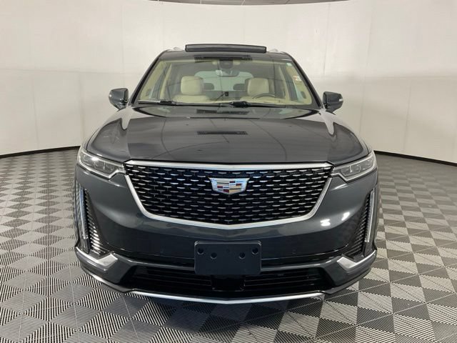 Used 2021 Cadillac XT6 Premium Luxury w/ Platinum Package AWD/4WD image 2