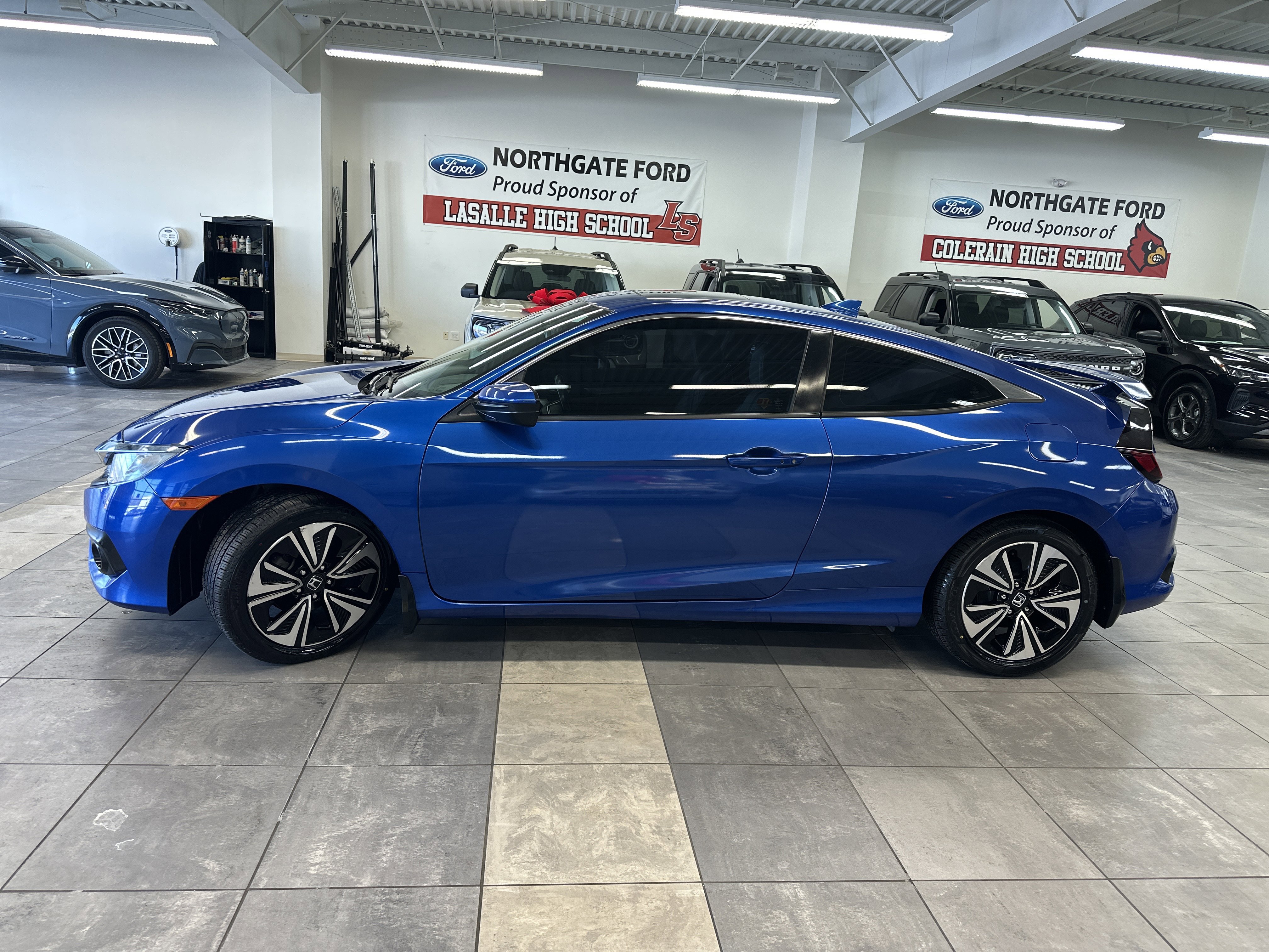 Used 2017 Honda Civic EX-L image 16
