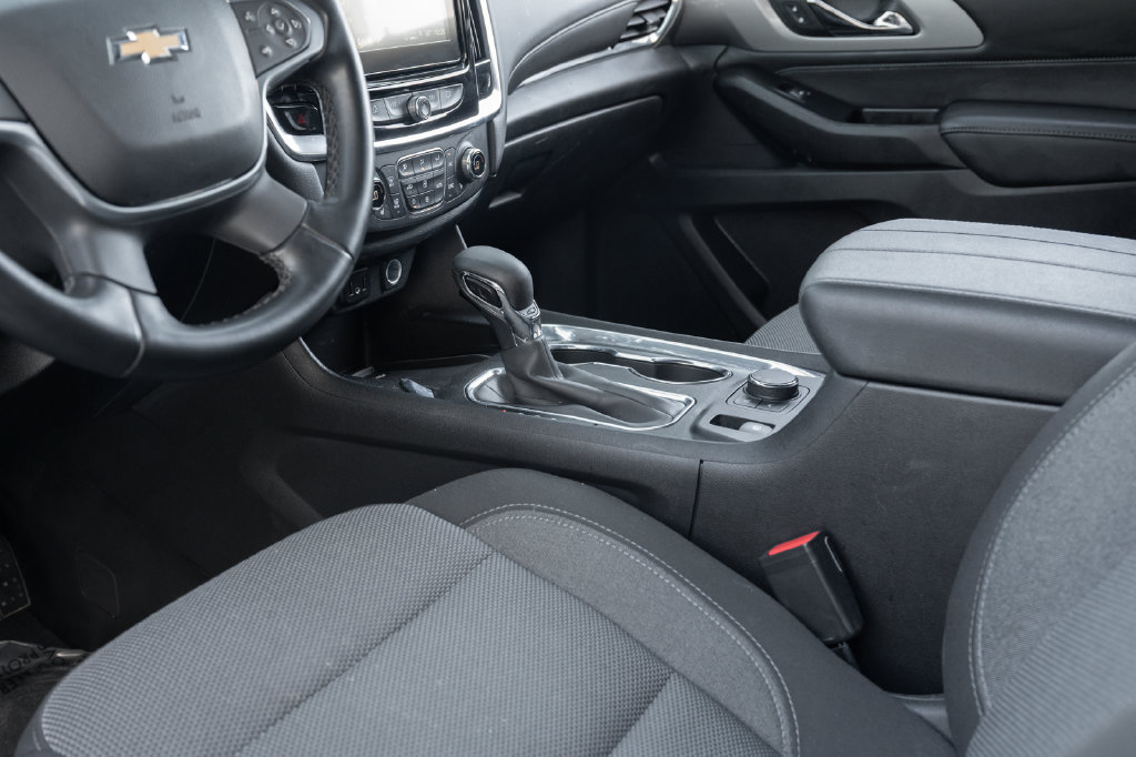 Used 2023 Chevrolet Traverse LT FWD image 33