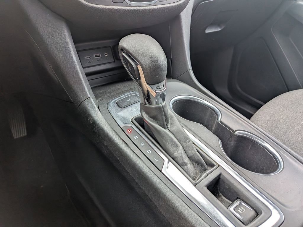 Used 2022 Chevrolet Equinox LT image 24