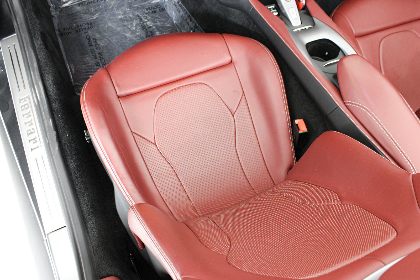 Certified 2022 Ferrari Portofino M RWD image 37