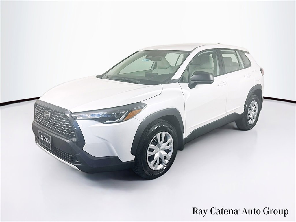 Used 2023 Toyota Corolla Cross L image 3