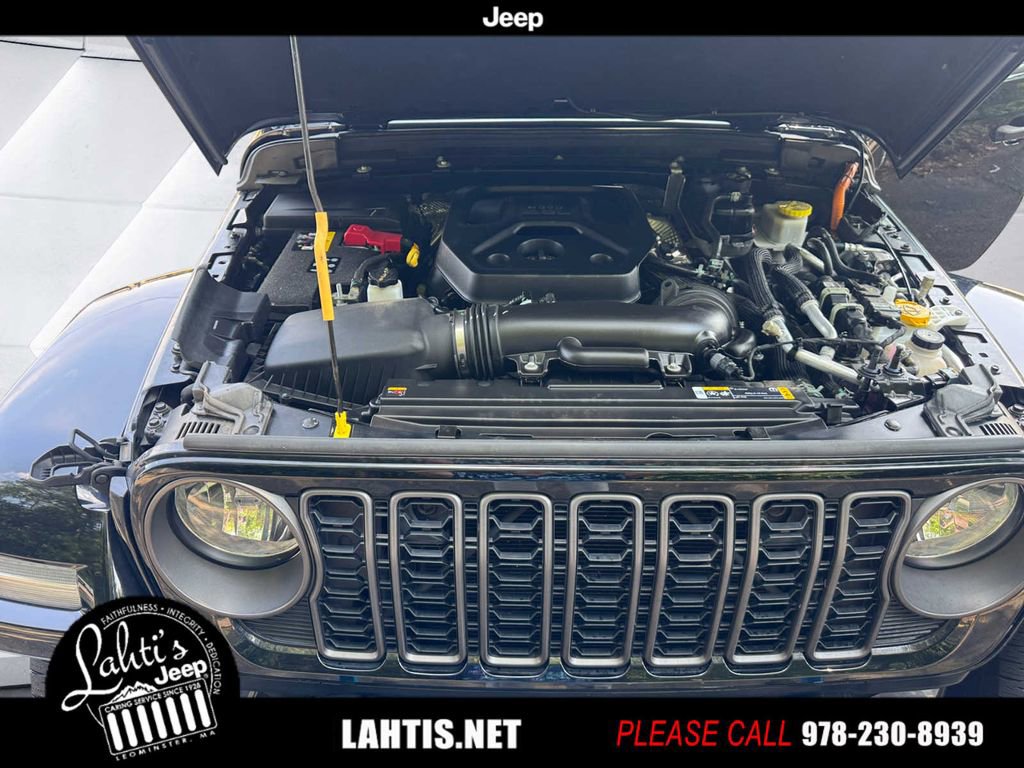 Used 2024 Jeep Wrangler Unlimited w/ Convenience Group image 22