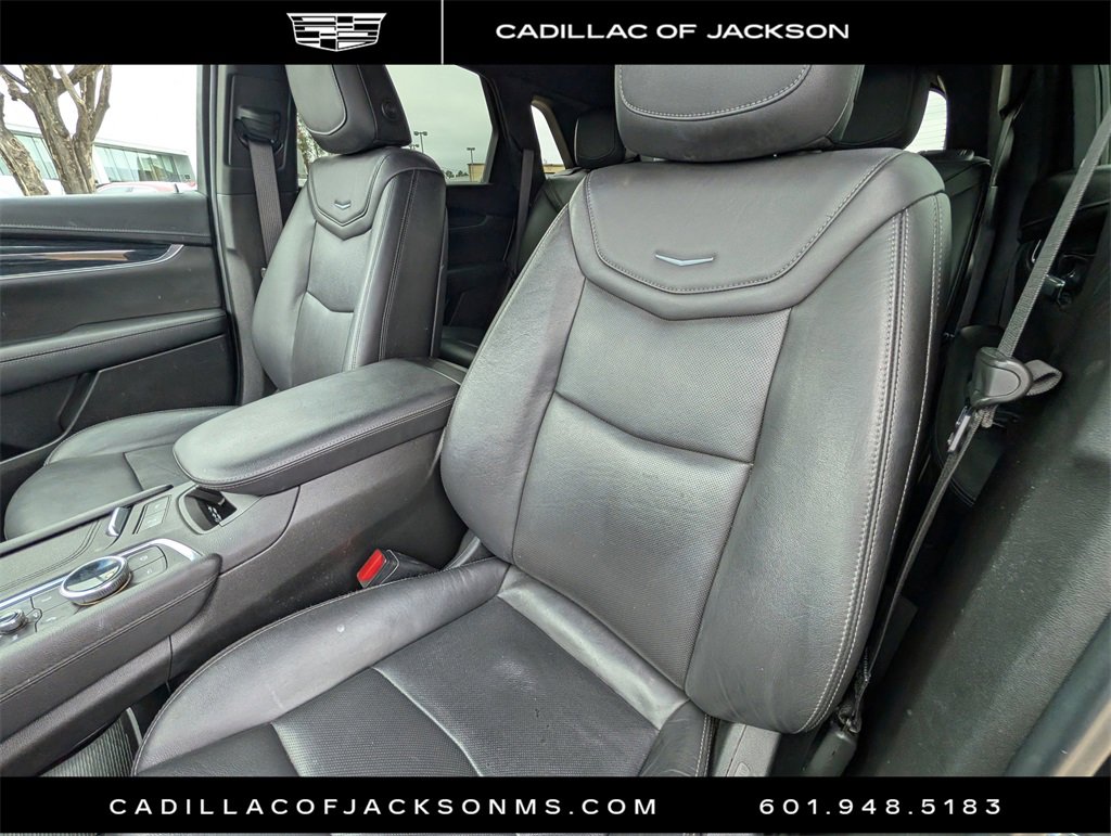 Used 2020 Cadillac XT5 Premium Luxury w/ LPO, Floor Liner Package image 16