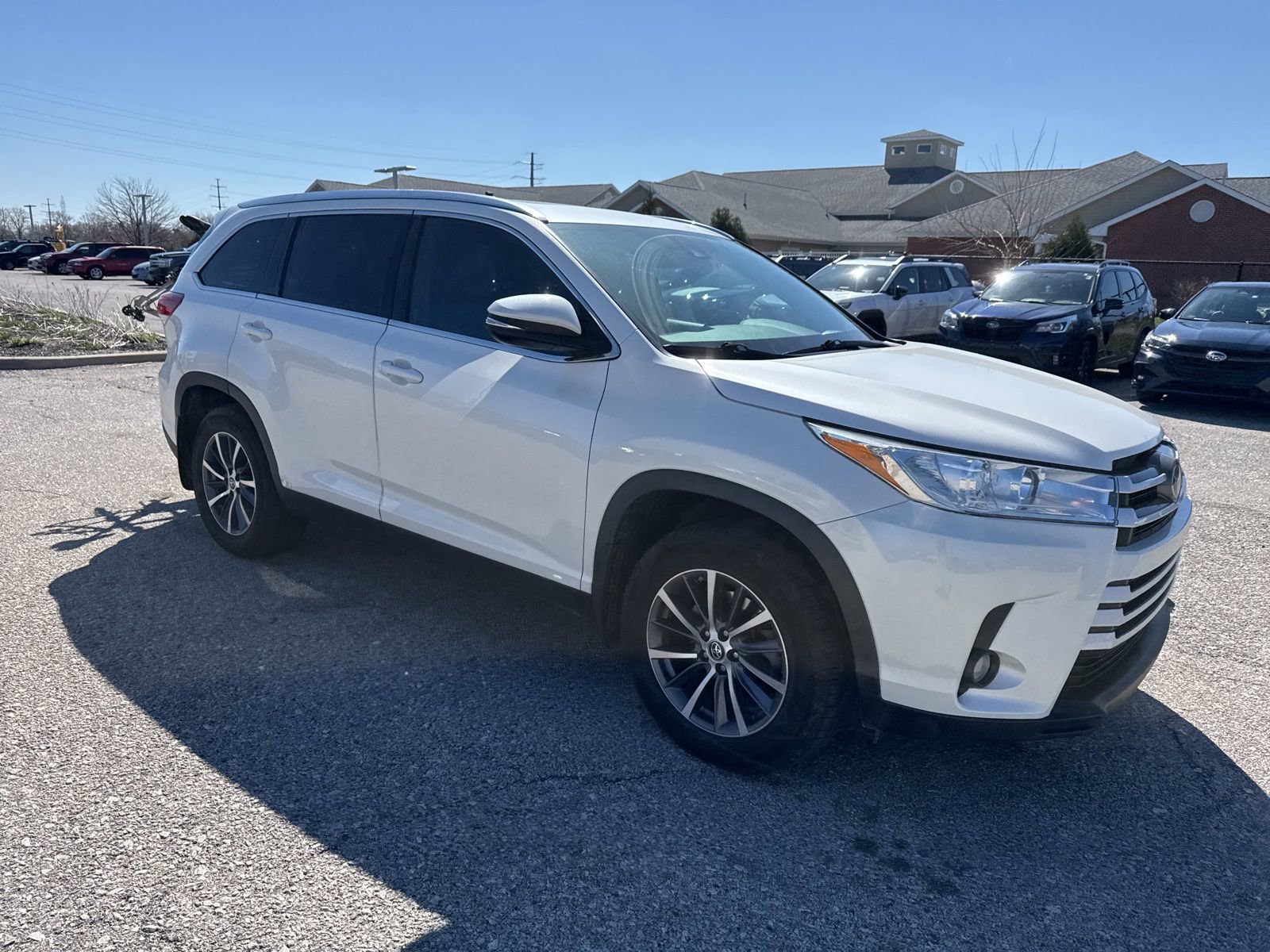 Used 2019 Toyota Highlander XLE image 8