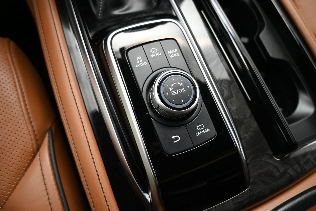 Used 2023 INFINITI QX80 Sensory w/ All-Season Package AWD/4WD image 18
