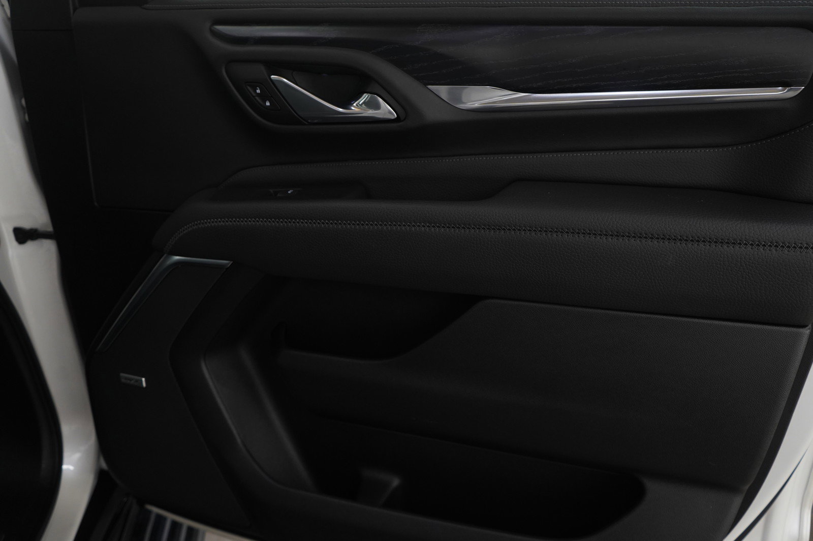 Used 2021 GMC Yukon Denali w/ Denali Ultimate Package image 9