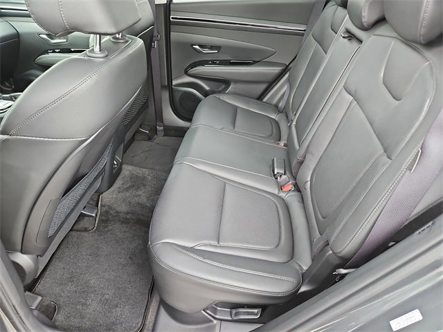Used 2024 Hyundai Tucson Limited image 16