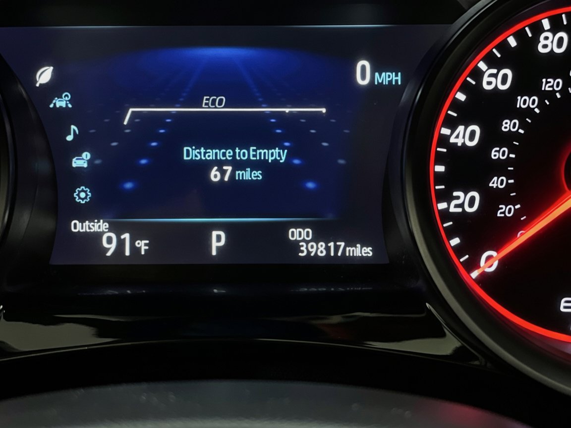 Used 2024 Toyota Camry XSE FWD image 8