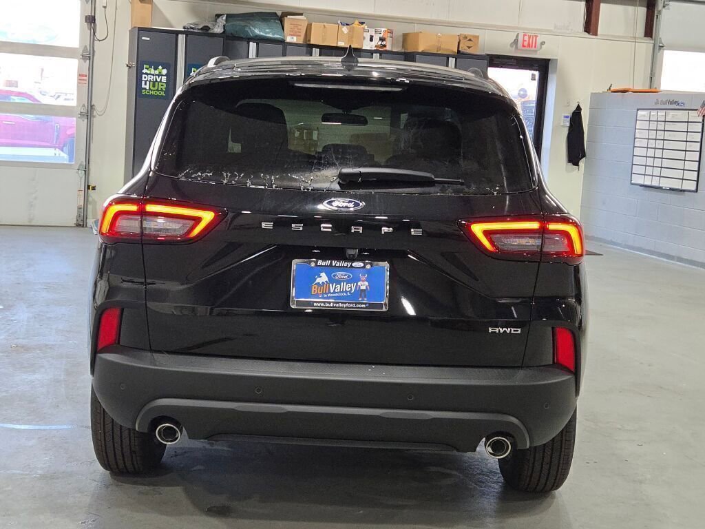 New 2025 Ford Escape ST-Line w/ Tech Pack #1 image 11