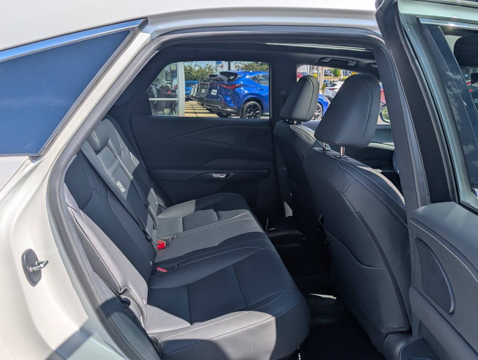 Certified 2025 Lexus RX 350 w/ Convenience Package AWD/4WD image 12