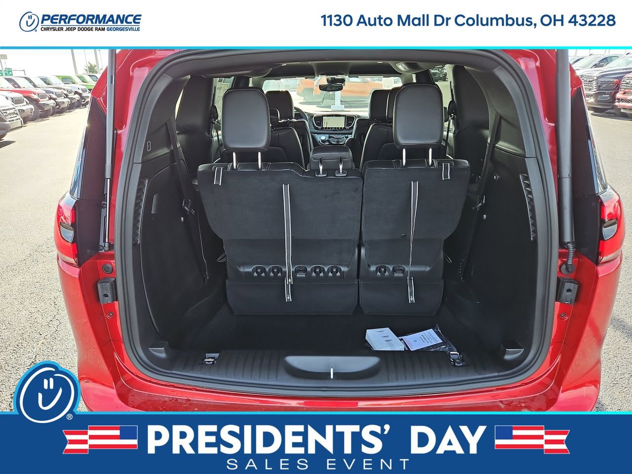 New 2026 Chrysler Pacifica Select image 11