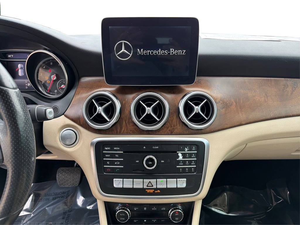 Used 2018 Mercedes-Benz GLA 250 image 14