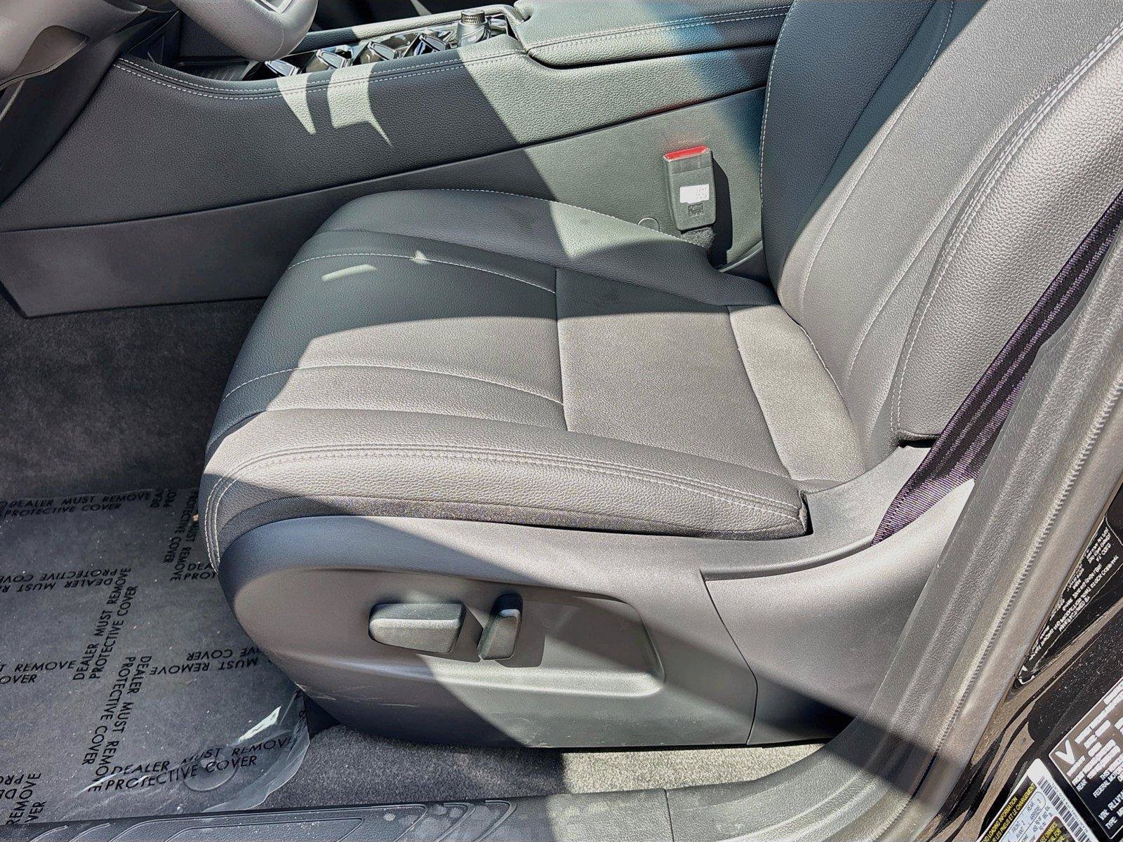New 2027 VinFast VF 8 Eco AWD/4WD image 18