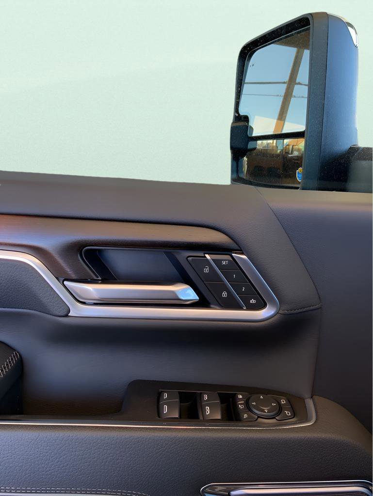 New 2026 GMC Sierra 2500 Denali w/ Denali Reserve Package image 11