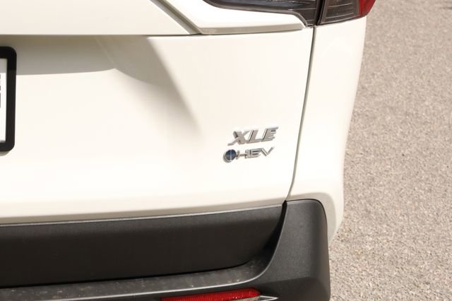 Used 2025 Toyota RAV4 XLE image 20