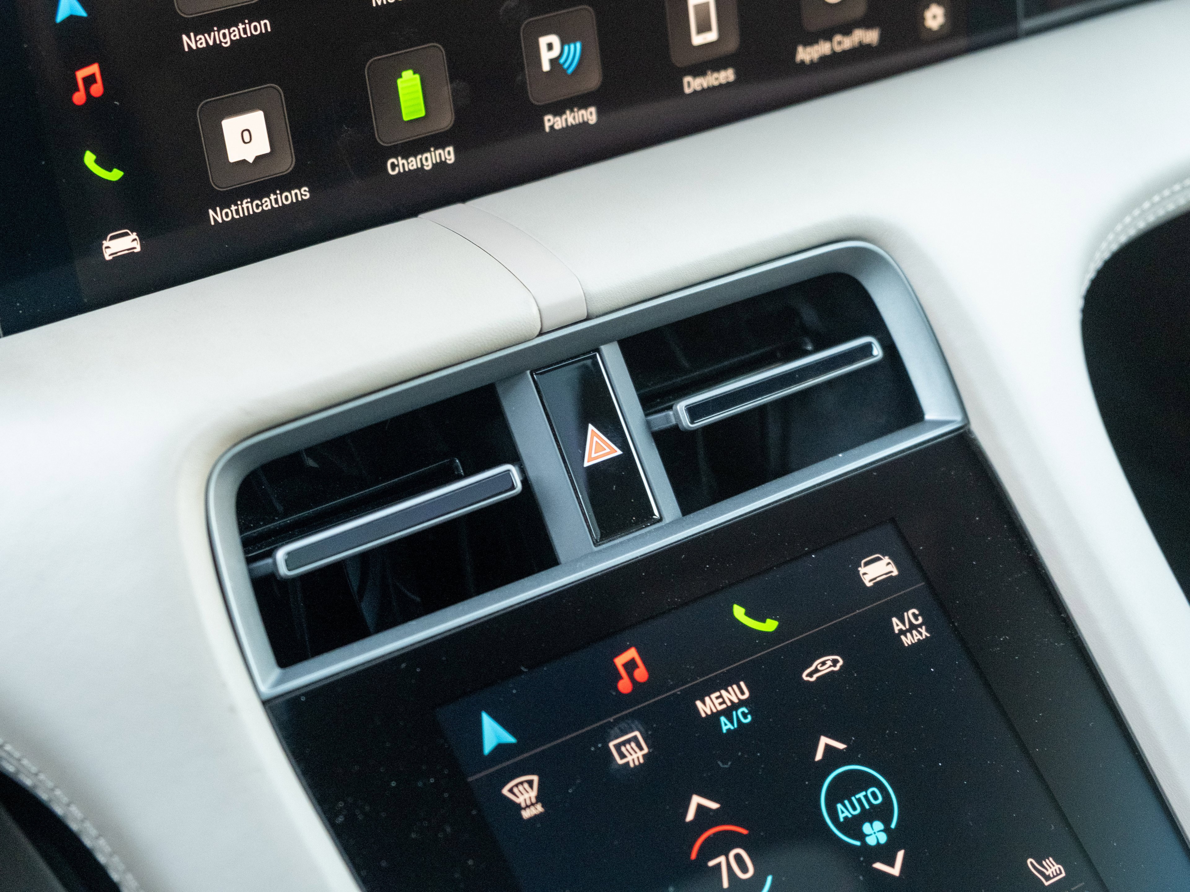 Used 2025 Porsche Taycan 4S image 24