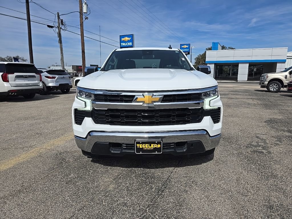 Used 2023 Chevrolet Silverado 1500 LT image 3