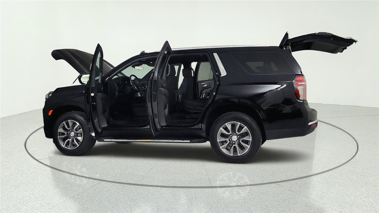 Used 2024 Chevrolet Tahoe LS AWD/4WD image 11