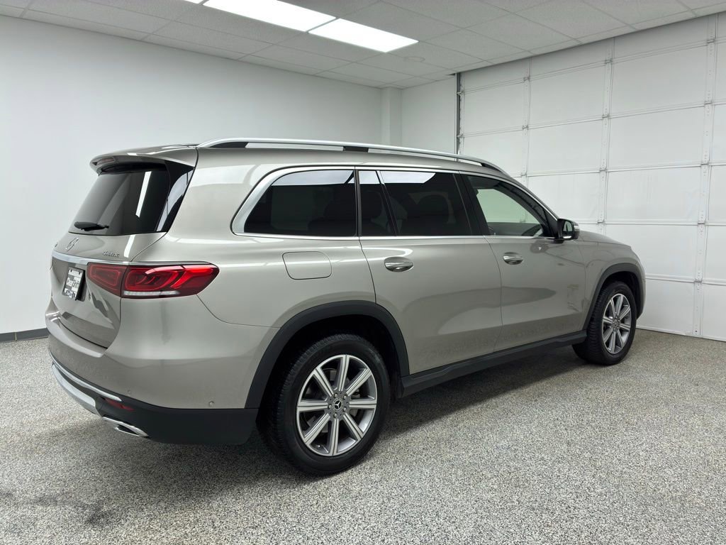 Used 2022 Mercedes-Benz GLS 450 4MATIC image 10
