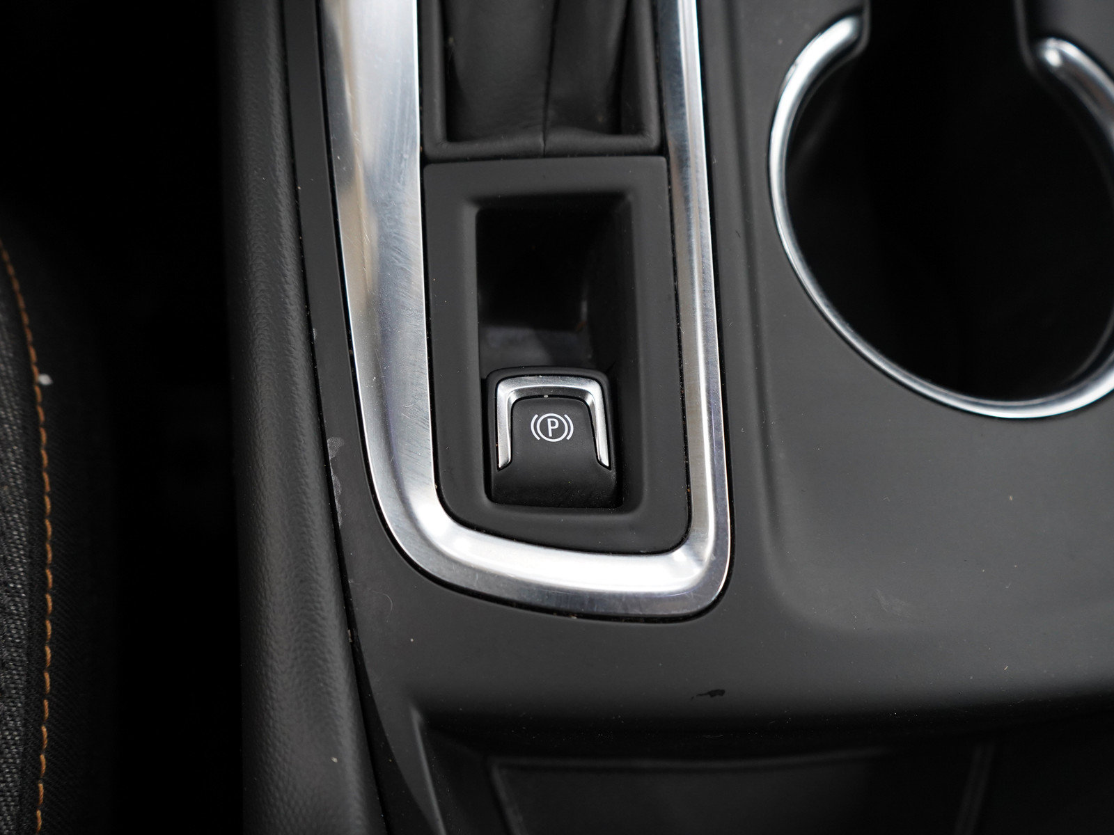 Used 2024 Chevrolet Equinox LT FWD image 24