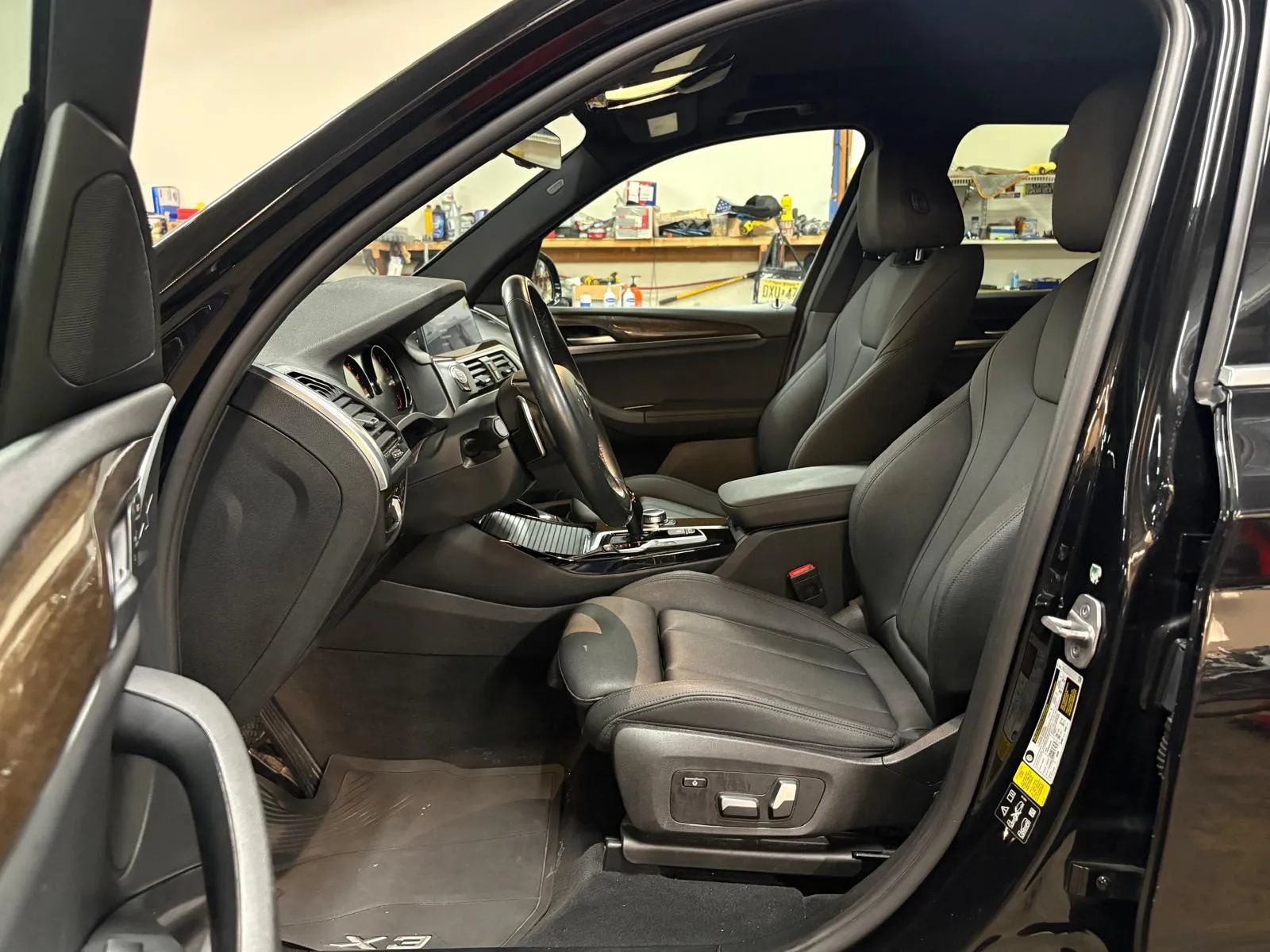 Used 2020 BMW X3 xDrive30i w/ Driving Assistance Package AWD/4WD image 17