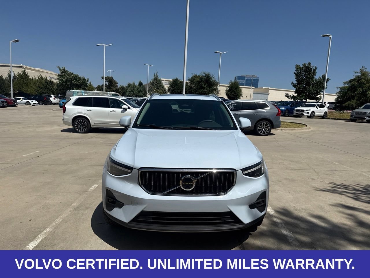 Certified 2024 Volvo XC40 B5 Ultimate w/ Protection Package Premier AWD/4WD image 2