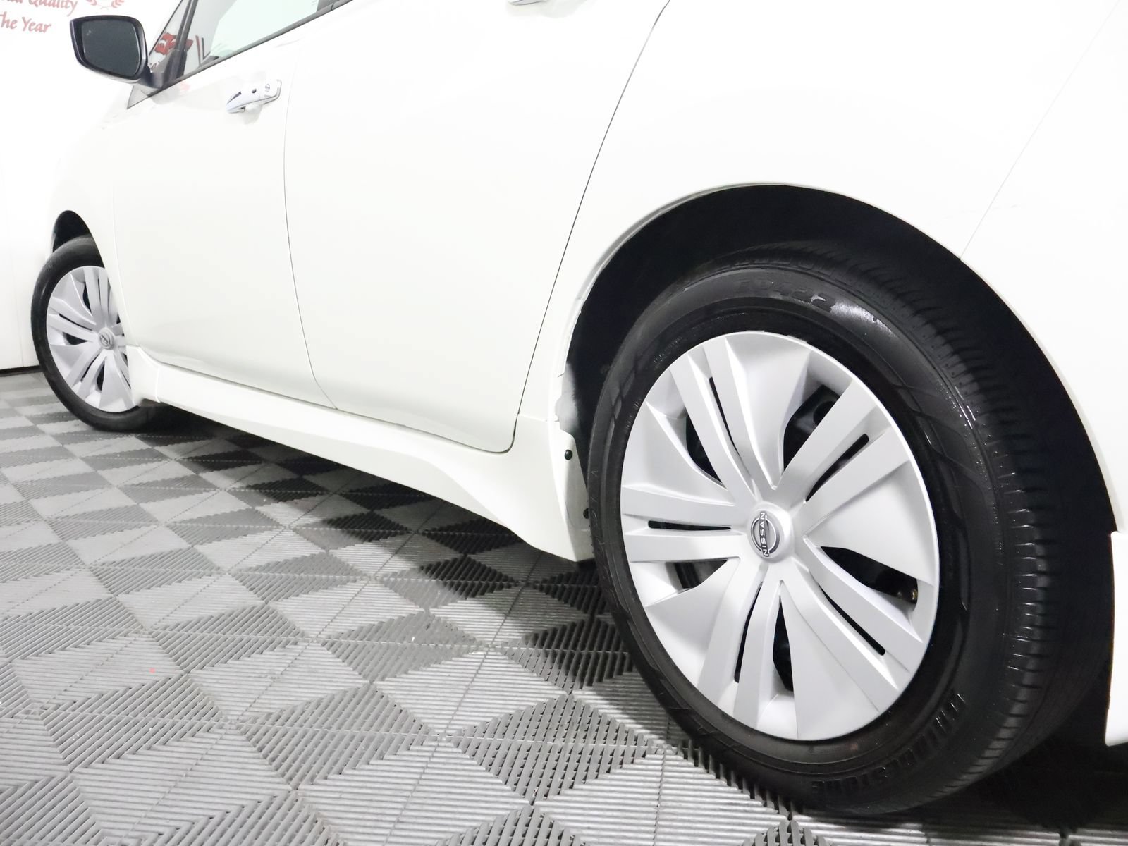 Used 2025 Nissan Leaf S FWD image 13
