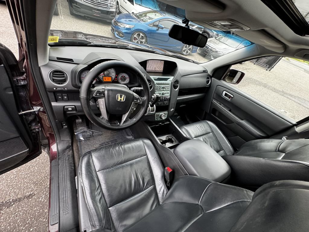 Used 2011 Honda Pilot Touring image 14